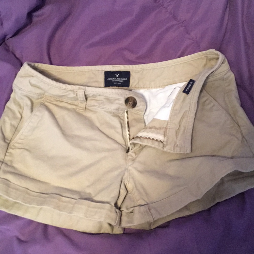 American Eagle Shorts: Midi Stretch